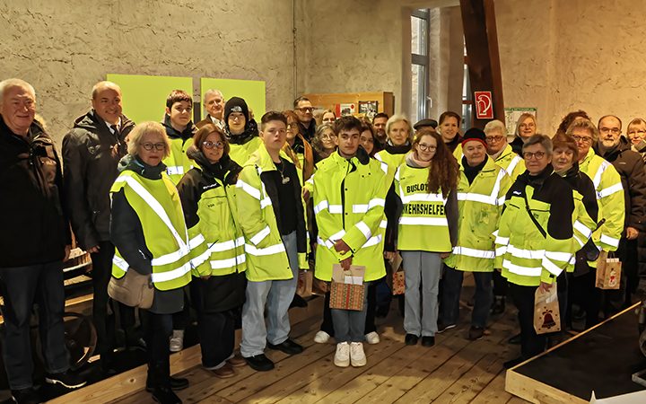 Landkreis Bamberg würdigt Verkehrshelfer zur Vorweihnachtszeit